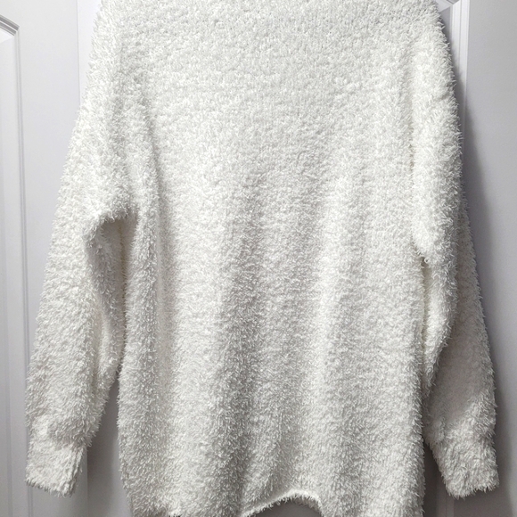 Aritzia Babaton lightweight white sweater (oversized), size Small - Picture 7 of 7